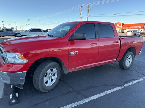 Used 2021 RAM 1500 Classic SLT AWD/4WD image 1