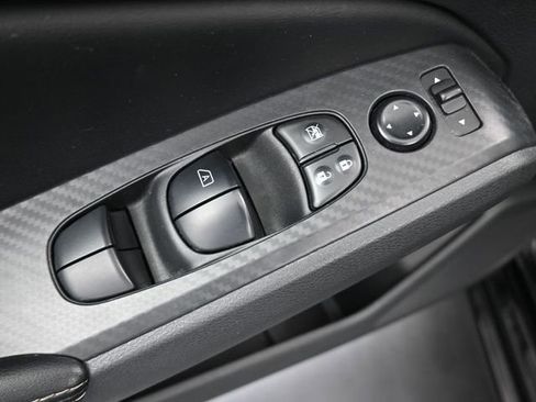 Used 2025 Nissan Altima 2.5 SV image 13