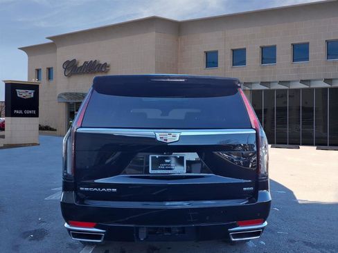 Used 2023 Cadillac Escalade Premium Luxury AWD/4WD image 6