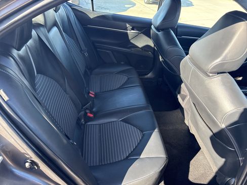 Used 2024 Toyota Camry SE image 6