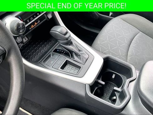 Used 2024 Toyota RAV4 XLE image 18