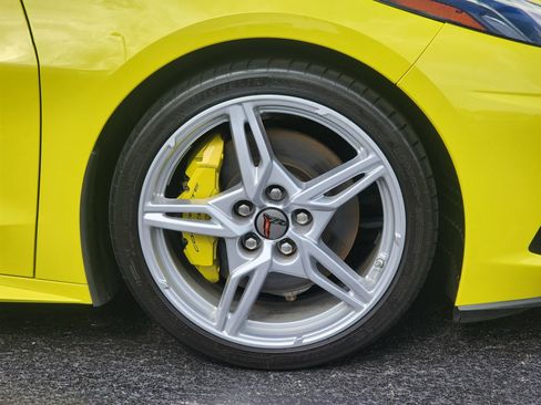 Used 2023 Chevrolet Corvette 3LT w/ Z51 Performance Package image 7