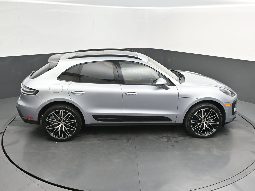 New 2026 Porsche Macan AWD/4WD image 31