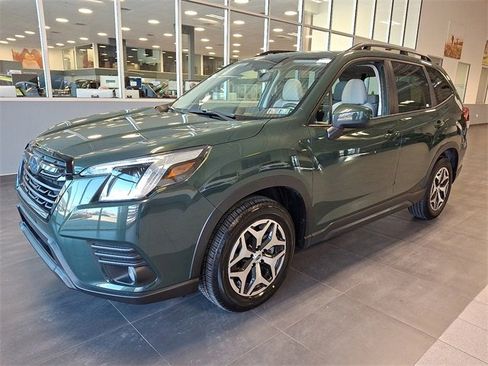 Certified 2023 Subaru Forester Premium image 3