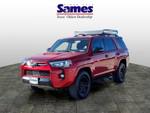 Used 2021 Toyota 4Runner Venture w/ Moonroof Package AWD/4WD image 7