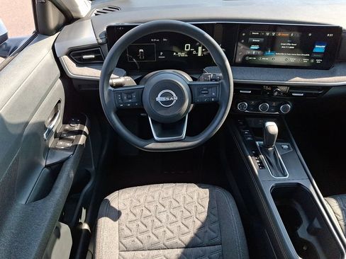 Certified 2025 Nissan Kicks SV AWD/4WD image 11