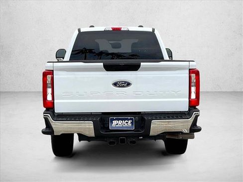 Used 2026 Ford F250 XLT AWD/4WD image 4