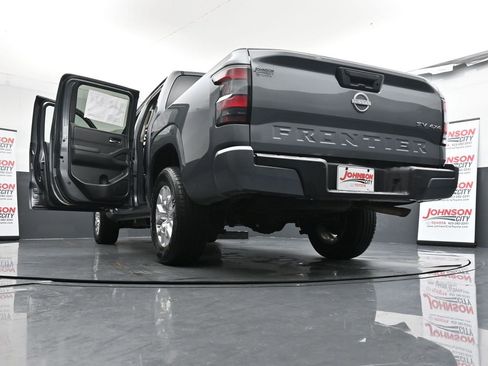 Used 2023 Nissan Frontier SV image 48