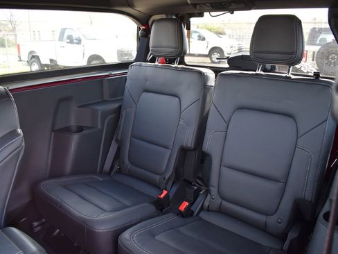 Certified 2025 Ford Bronco Badlands image 11