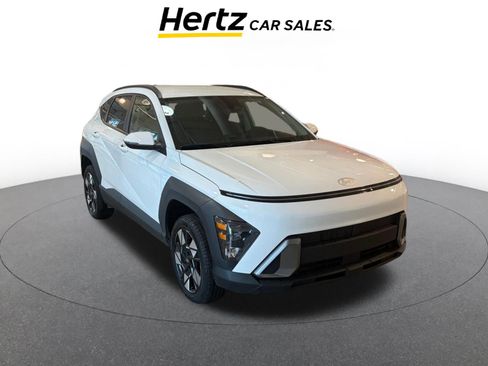 Used 2025 Hyundai Kona SEL image 1