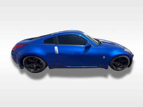 Used 2004 Nissan 350Z Coupe RWD image 8