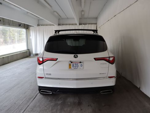 Used 2023 Acura MDX SH-AWD w/ Technology Package image 25