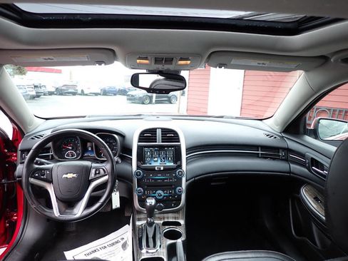 Used 2014 Chevrolet Malibu LT image 10