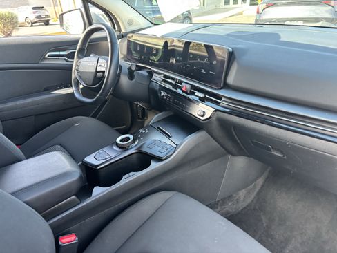 Certified 2026 Kia Sportage S AWD/4WD image 10
