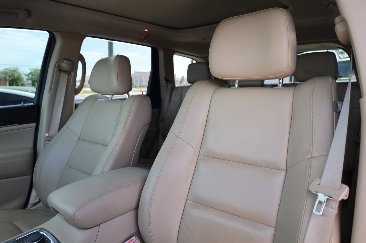 Used 2021 Jeep Grand Cherokee Limited w/ Sun & Sound Group AWD/4WD image 8