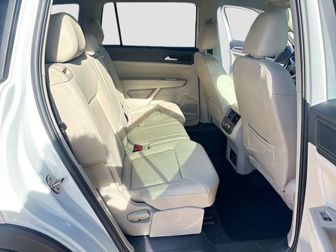Used 2023 Volkswagen Atlas SE image 25