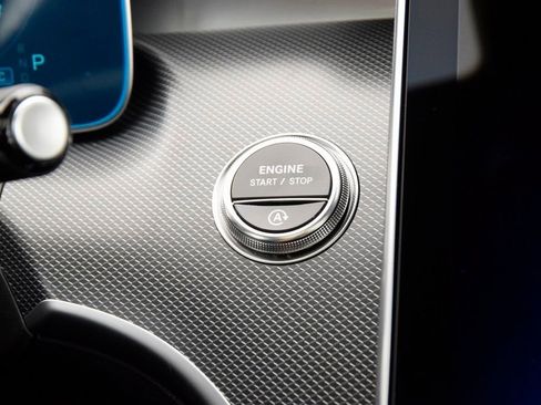 New 2026 Mercedes-Benz C 43 AMG 4MATIC Sedan image 28