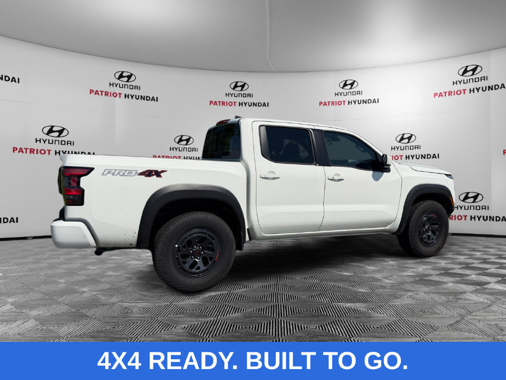 Used 2026 Nissan Frontier PRO-4X AWD/4WD image 3