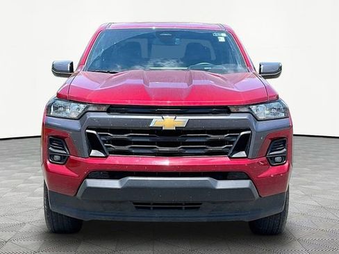 Used 2024 Chevrolet Colorado LT w/ LT Convenience Package II RWD image 2