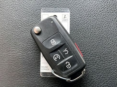 Used 2017 Volkswagen Passat 1.8T SEL Premium image 24