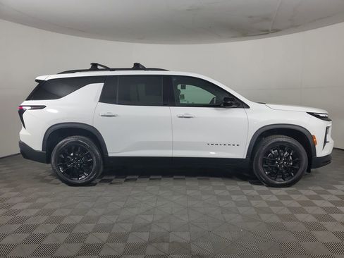 New 2026 Chevrolet Traverse LT w/ Midnight/Sport Edition image 3