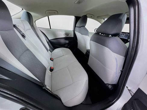 Used 2020 Toyota Corolla LE image 25