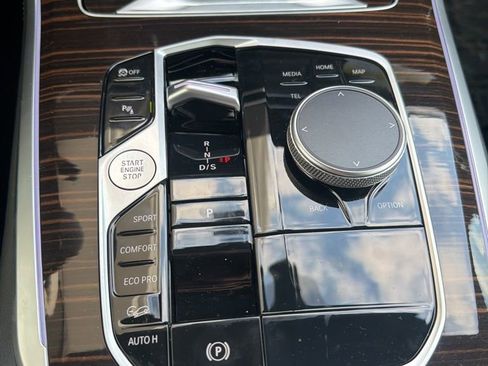 New 2026 BMW X5 xDrive40i w/ Climate Comfort Package image 40