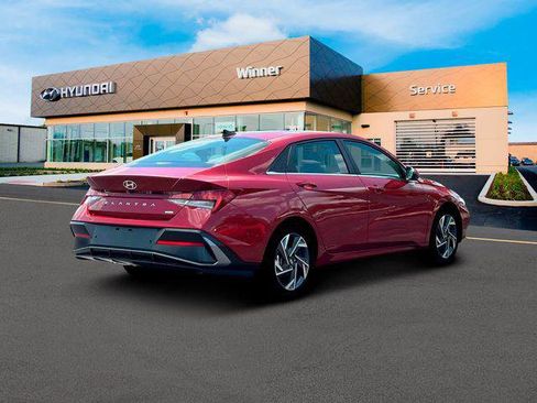 New 2025 Hyundai Elantra Limited image 7