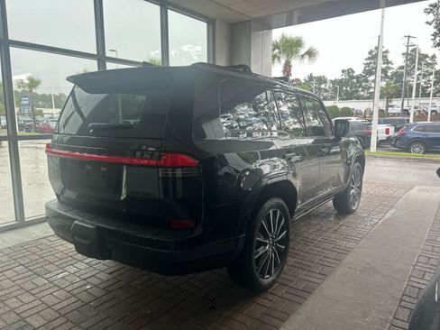 Used 2026 Lexus GX 550 w/ Accessory Package (2T) AWD/4WD image 5