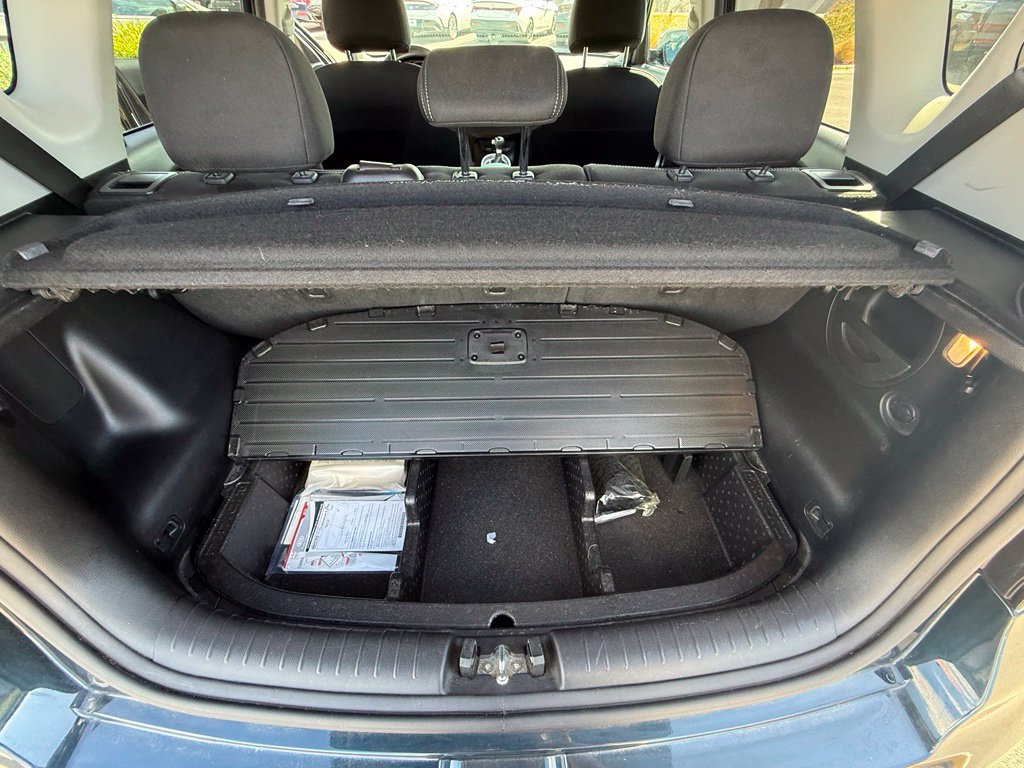 Used 2018 Kia Soul + FWD image 16