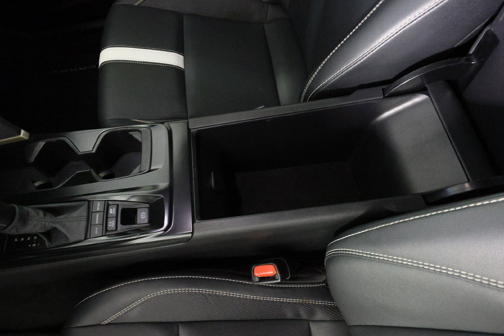 Used 2025 Toyota Camry SE w/ Convenience Package FWD image 33