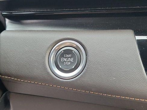 Certified 2024 Cadillac Escalade Sport AWD/4WD image 15