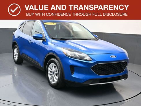 Used 2021 Ford Escape SE image 1