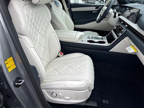 New 2026 Genesis GV80 3.5T Prestige image 13