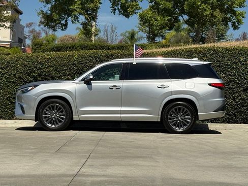 Certified 2025 Lexus TX 350 FWD w/ Convenience Package image 9