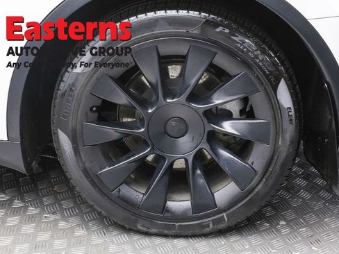 Used 2021 Tesla Model Y Long Range image 8