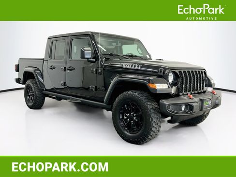 Used 2023 Jeep Gladiator Sport AWD/4WD image 1
