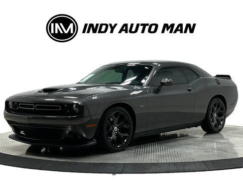 Used 2019 Dodge Challenger R/T RWD image 8
