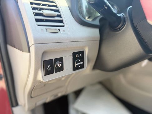 Used 2013 Toyota Corolla L FWD image 12