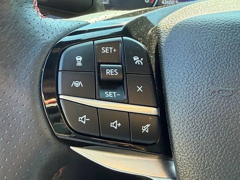 Used 2023 Ford Explorer ST-Line w/ Class IV Trailer Tow Package AWD/4WD image 20