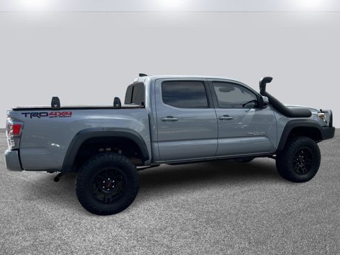 Used 2021 Toyota Tacoma TRD Off-Road image 4