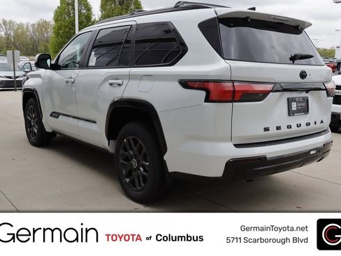 Certified 2024 Toyota Sequoia Platinum AWD/4WD image 10