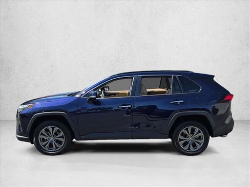 Used 2022 Toyota RAV4 Limited AWD/4WD image 8