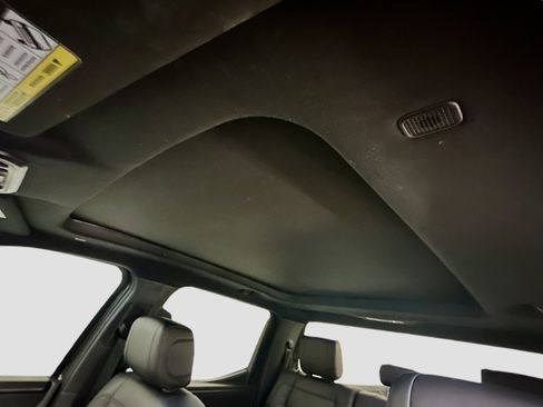 Used 2025 Toyota Tundra Limited image 27