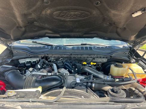 Used 2019 Ford F250 Lariat w/ Lariat Ultimate Package AWD/4WD image 13