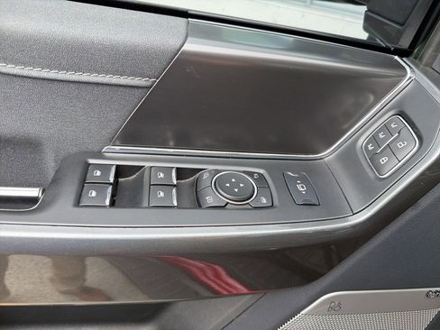 Used 2022 Ford F150 Lariat w/ Equipment Group 502A High AWD/4WD image 8
