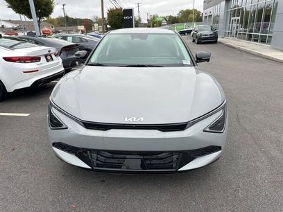New 2025 Kia EV6 Wind