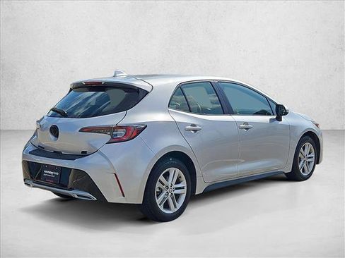 Used 2022 Toyota Corolla SE w/ Blackout Package (TMS) image 5