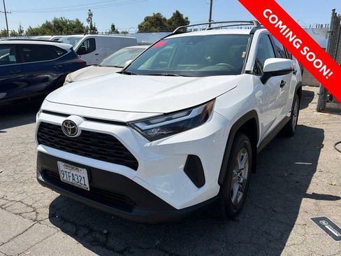 Certified 2025 Toyota RAV4 LE AWD/4WD image 2