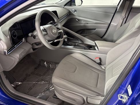 Used 2024 Hyundai Elantra SEL image 22